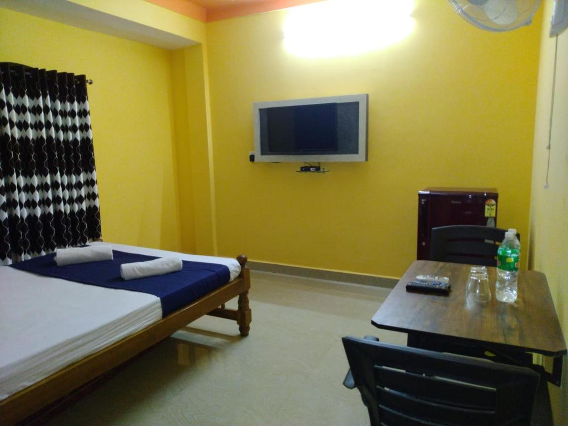 Doris Inn Calagunte Goa Velha Esterno foto
